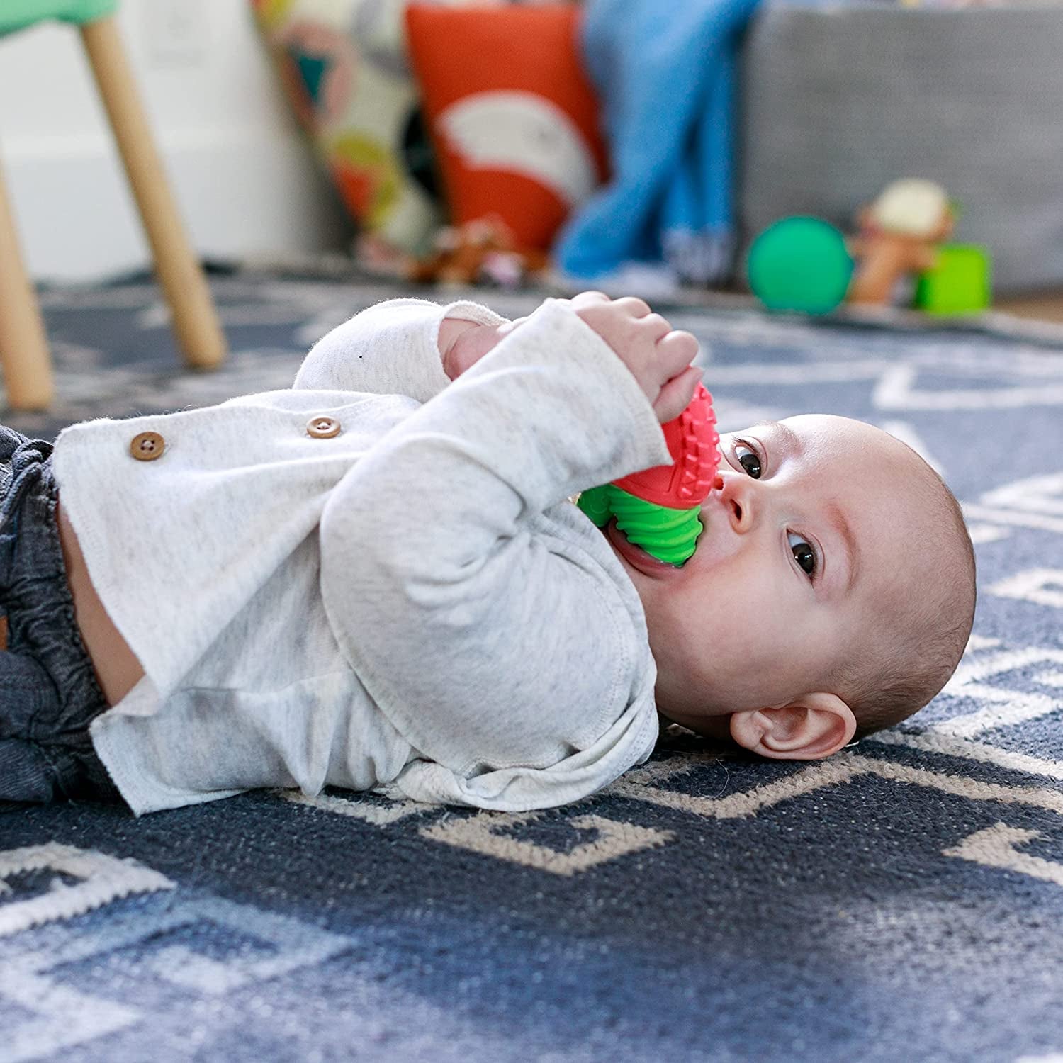 Lil' Nibblers Vibrating Apple Teether